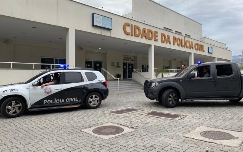 Homem é preso por divulgar fotos íntimas da ex-namorada; ‘Curte lá’, escreveu suspeito à vítima