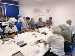 Suzano e Senai se unem para capacitar jovens no ambiente fabril
